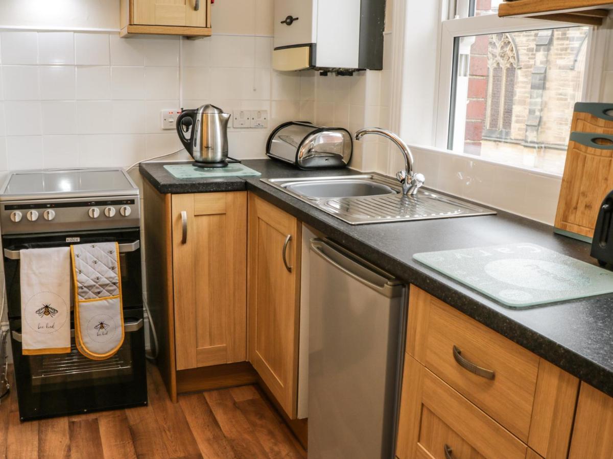 St Hilda'S Corner House Apartment Whitby Bagian luar foto